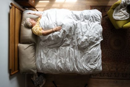 sleep tips for seniors - SeniorRadar